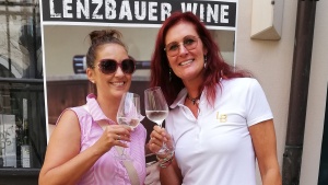 Andrea Taferner-Rath und Gabriele Sudy von lenzbauer.wine